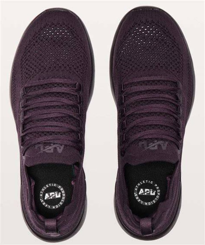Are apl shoes lululemon?
