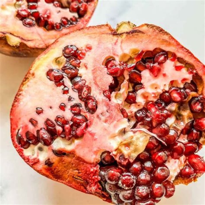 Can pomegranate arils go bad?