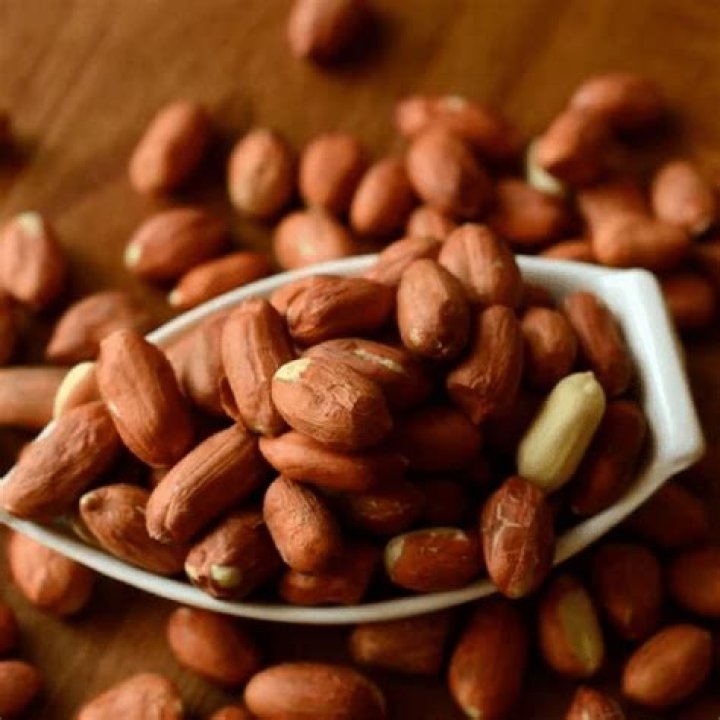 Do unshelled peanuts go bad?