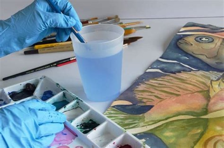 Does acrylic paint wash out?