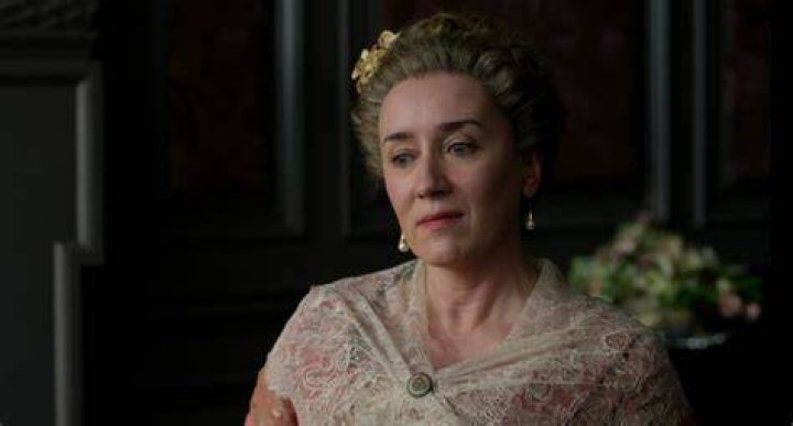 Does aunt jocasta die in outlander?