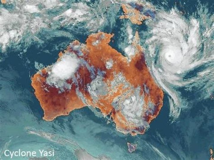 Were did cyclone yasi hit?
