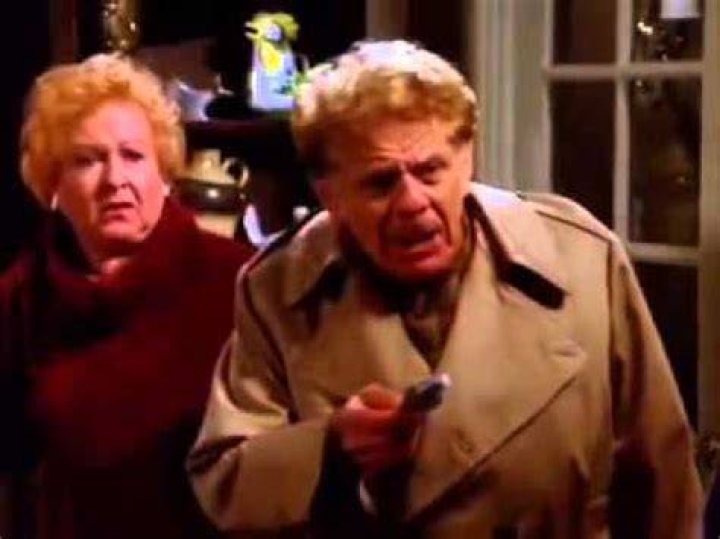 Where do george costanza's parents live?