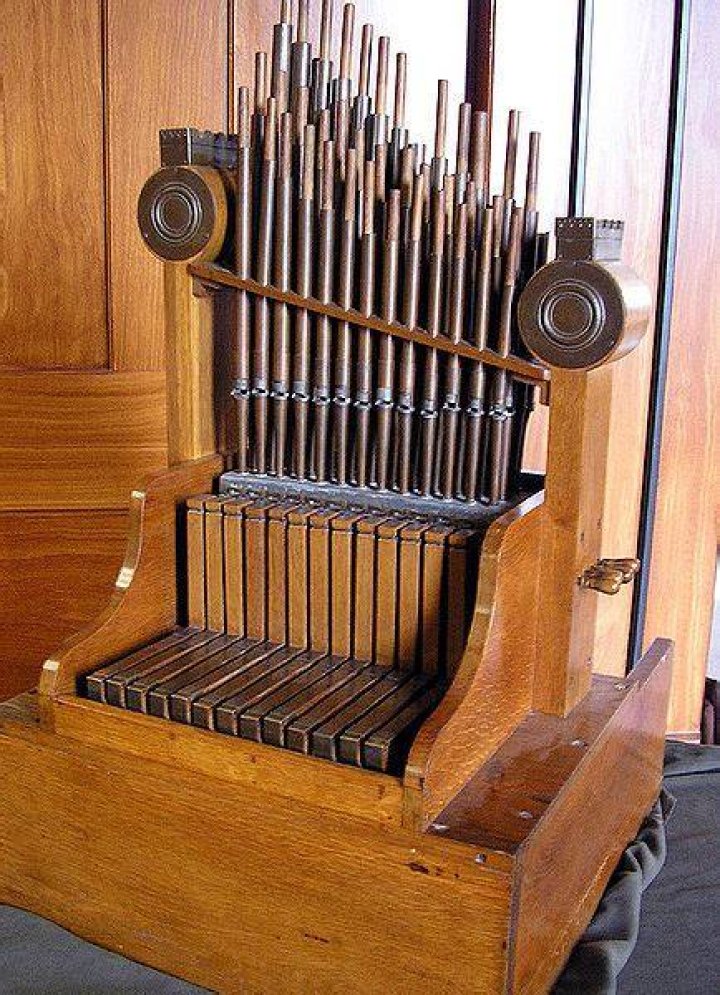 Who created the hydraulis musical instrument?